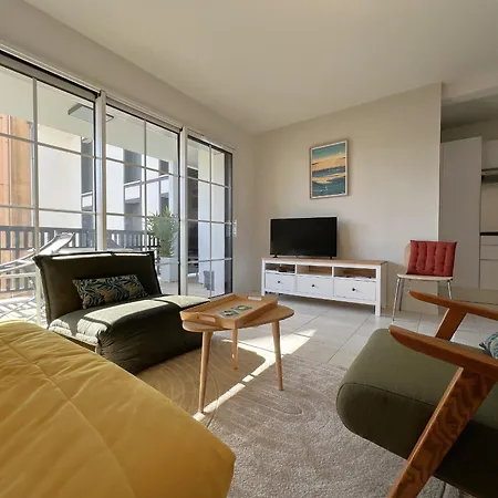 A Avec Terrasse, Proche Et Parking - Fr-1-474-268 Apartmán