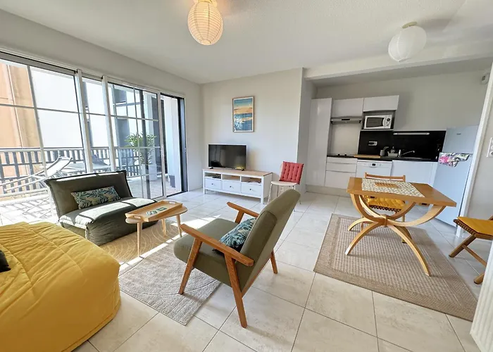 A Avec Terrasse, Proche Et Parking - Fr-1-474-268 Lägenhet *